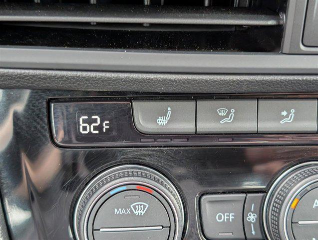 Photo of 2024 Deep Black Pearl Volkswagen Jetta