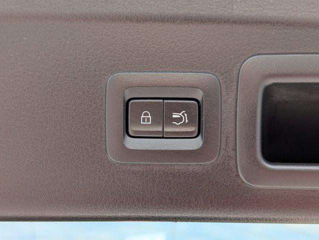 Photo of 2022 Snowflake White Pearl Mica Mazda CX-30
