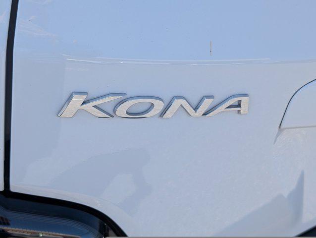 Photo of 2023 Lunar White Hyundai KONA