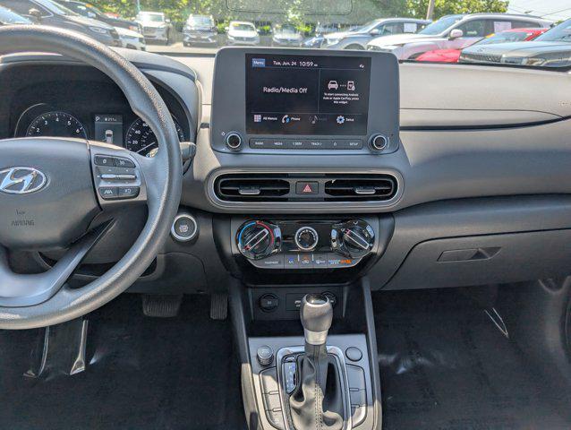 Photo of 2023 Lunar White Hyundai KONA