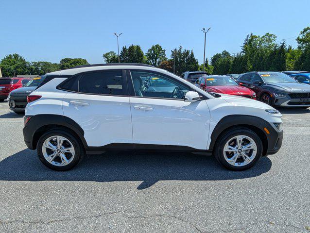 Photo of 2023 Lunar White Hyundai KONA