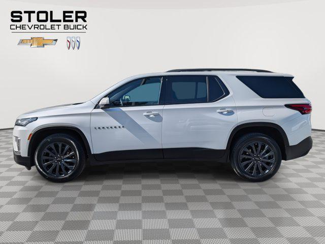 Photo of 2023 Iridescent Pearl Tricoat Chevrolet Traverse