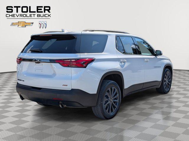 Photo of 2023 Iridescent Pearl Tricoat Chevrolet Traverse