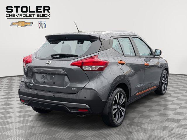 Photo of 2020 Gun Metallic Nissan Kicks
