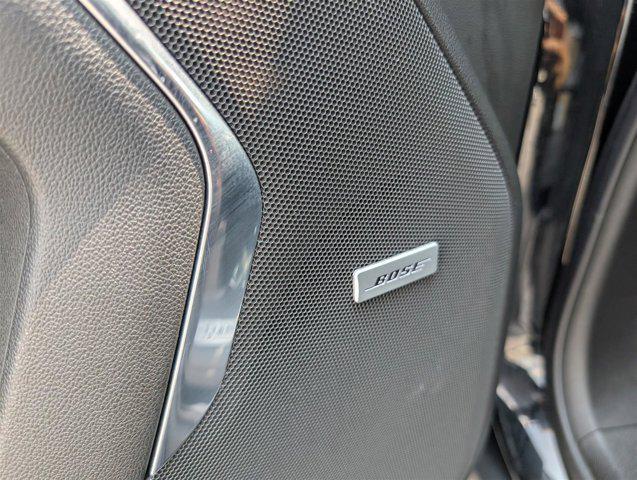 Photo of 2023 Black Chevrolet Suburban