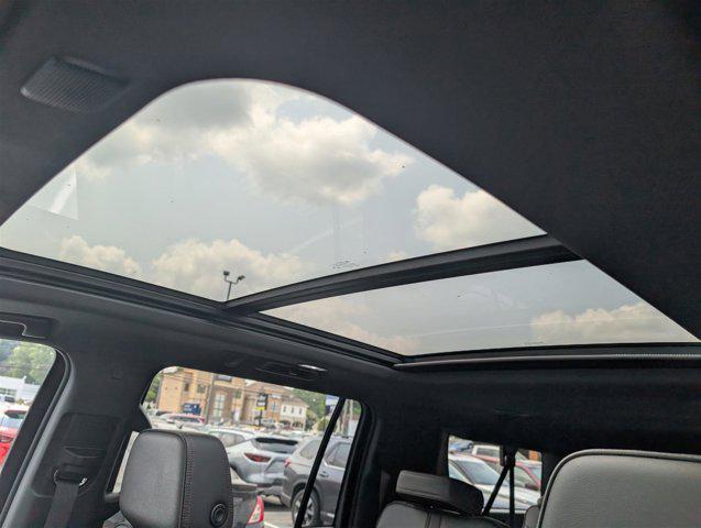 Photo of 2023 Black Chevrolet Suburban