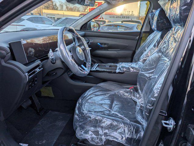 Photo of 2025 Ash Black Hyundai TUCSON Hybrid