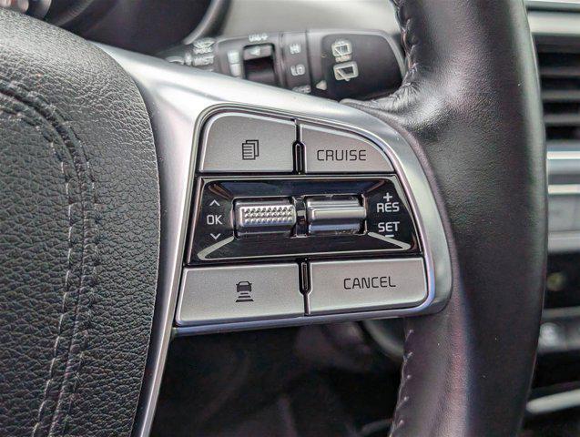 Photo of 2022 Glacial White Pearl Kia Telluride