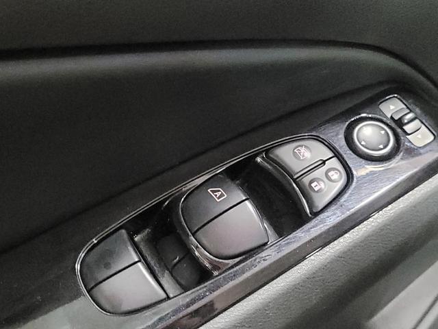 Photo of 2023 Super Black Nissan Altima