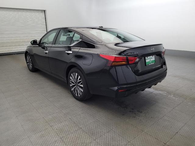 Photo of 2023 Super Black Nissan Altima