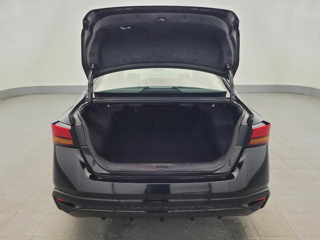 Photo of 2023 Super Black Nissan Altima