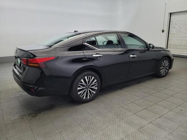 Photo of 2023 Super Black Nissan Altima