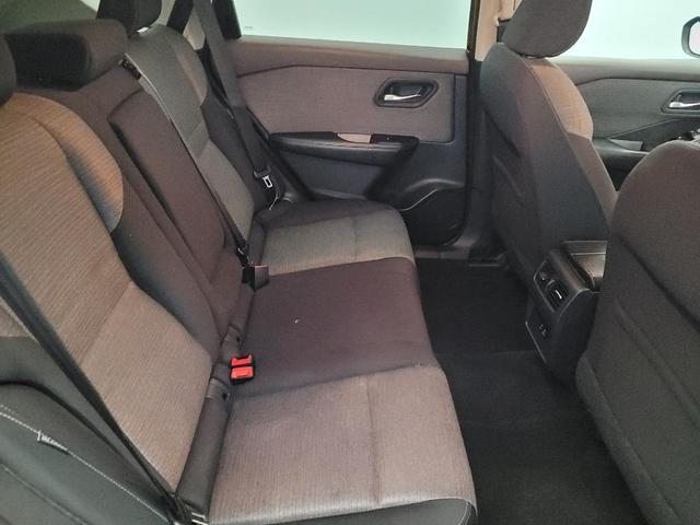 Photo of 2021 Super Black Nissan Rogue
