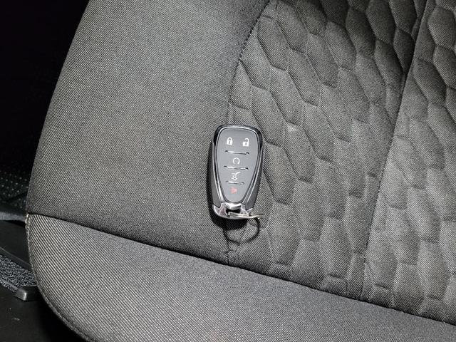 Photo of 2018 Storm Blue Metallic Chevrolet Equinox
