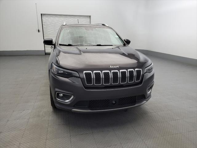 Photo of 2019 Gray Jeep Cherokee
