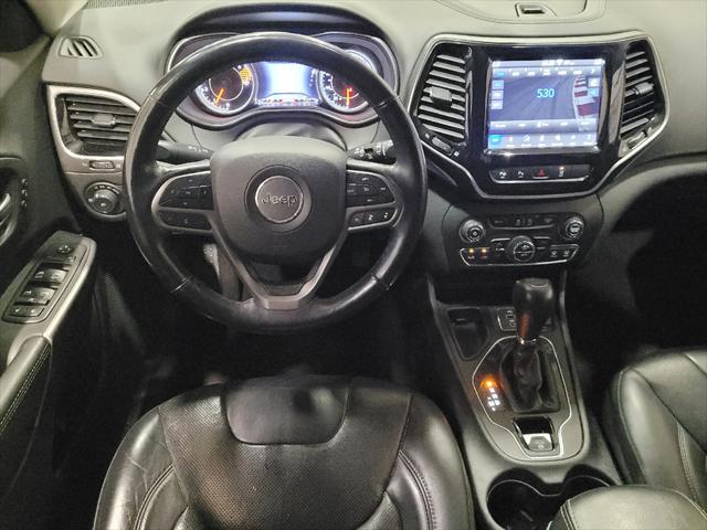Photo of 2019 Gray Jeep Cherokee