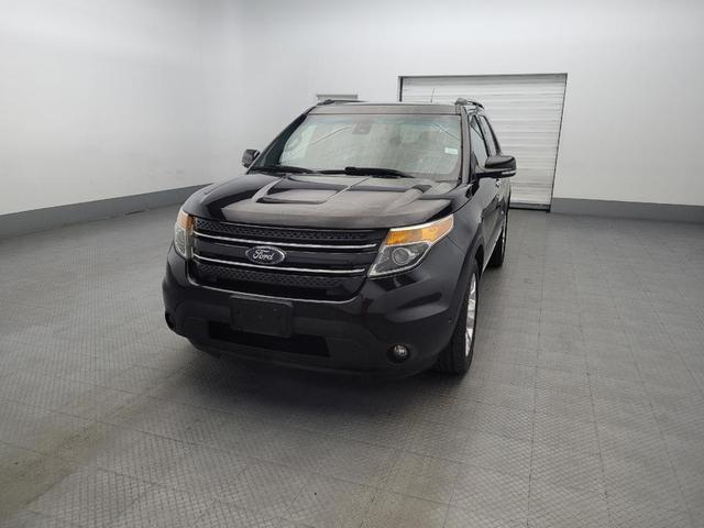 Photo of 2015 Tuxedo Black Metallic Ford Explorer