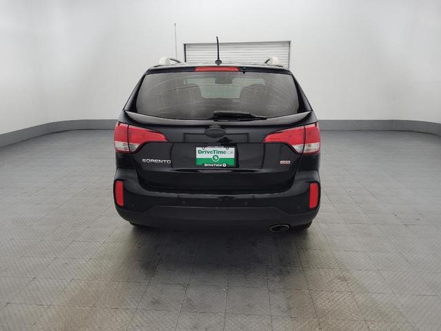 Photo of 2015 Ebony Black Kia Sorento