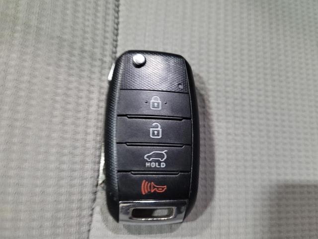 Photo of 2015 Ebony Black Kia Sorento