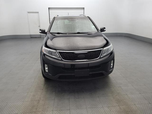 Photo of 2015 Ebony Black Kia Sorento