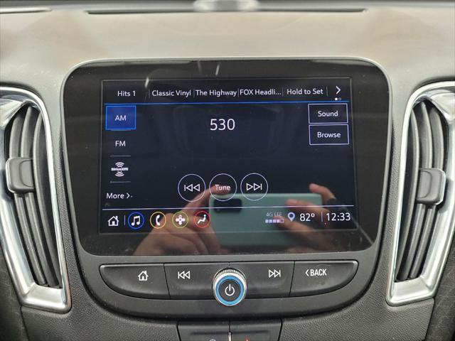 Photo of 2021 Mosaic Black Metallic Chevrolet Malibu