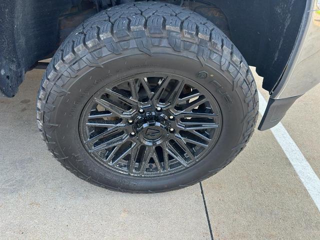 Photo of 2017 Summit White GMC Sierra 2500
