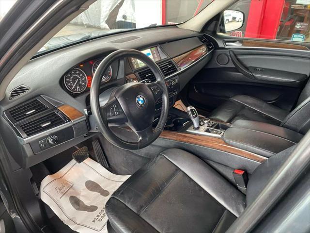 Photo of 2013 GRAY BMW X5