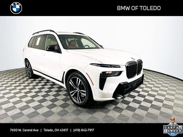 2023 BMW X7