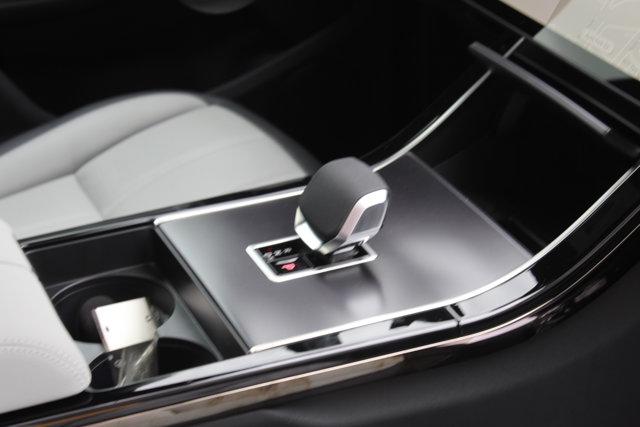 Photo of 2026 Arroios Grey Metallic Land Rover Range Rover Evoque