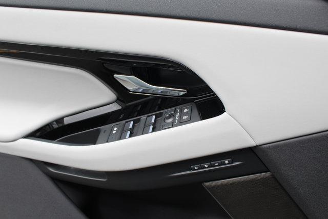 Photo of 2026 Arroios Grey Metallic Land Rover Range Rover Evoque