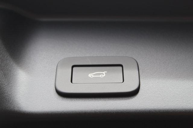 Photo of 2026 Arroios Grey Metallic Land Rover Range Rover Evoque