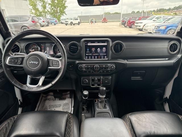 Photo of 2021 Bright White Clearcoat Jeep Gladiator