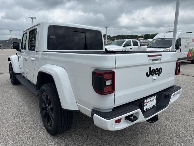 Photo of 2021 Bright White Clearcoat Jeep Gladiator