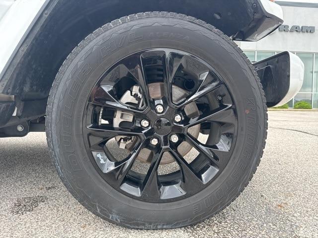 Photo of 2021 Bright White Clearcoat Jeep Gladiator