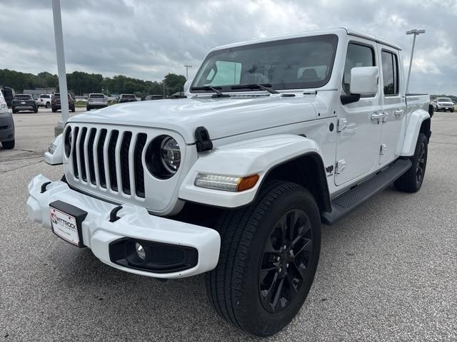 Photo of 2021 Bright White Clearcoat Jeep Gladiator