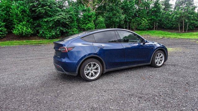 Photo of 2022 Blue Tesla Model Y