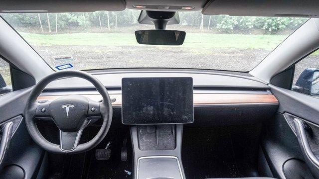 Photo of 2022 Blue Tesla Model Y