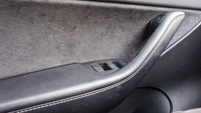 Photo of 2022 Blue Tesla Model Y