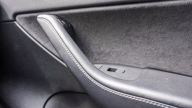 Photo of 2022 Blue Tesla Model Y