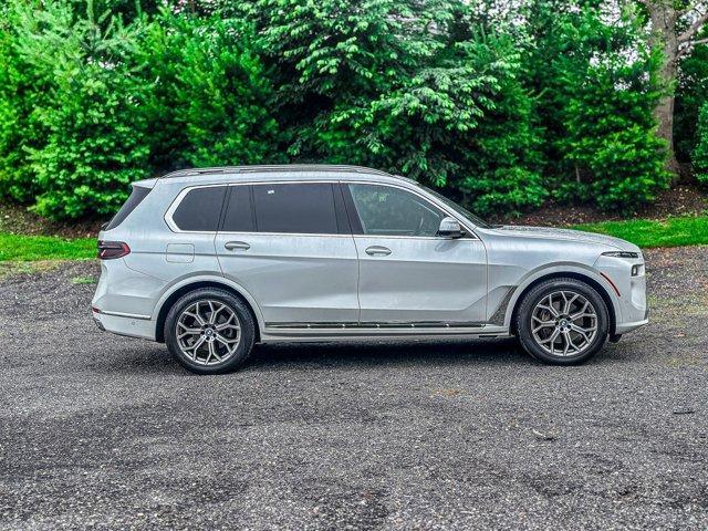 Photo of 2024 Alpine White BMW X7