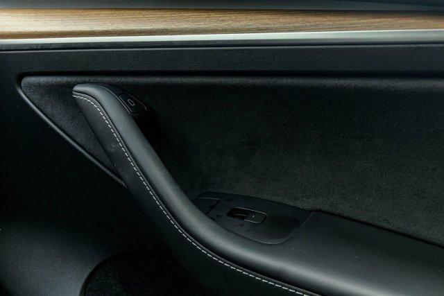 Photo of 2023 Black Tesla Model Y