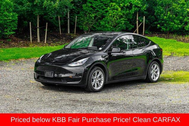 Photo of 2023 Black Tesla Model Y