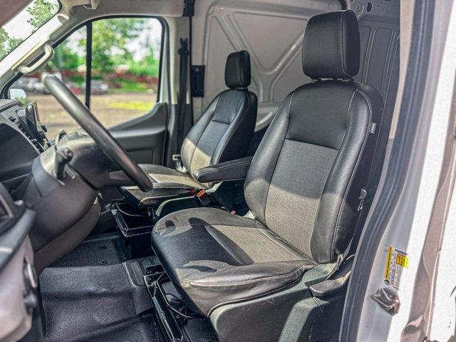 Photo of 2023 White Ford Transit-350