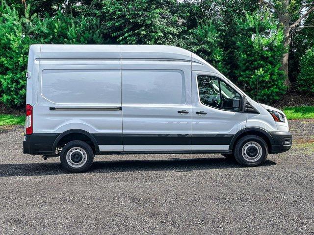 Photo of 2023 White Ford Transit-350