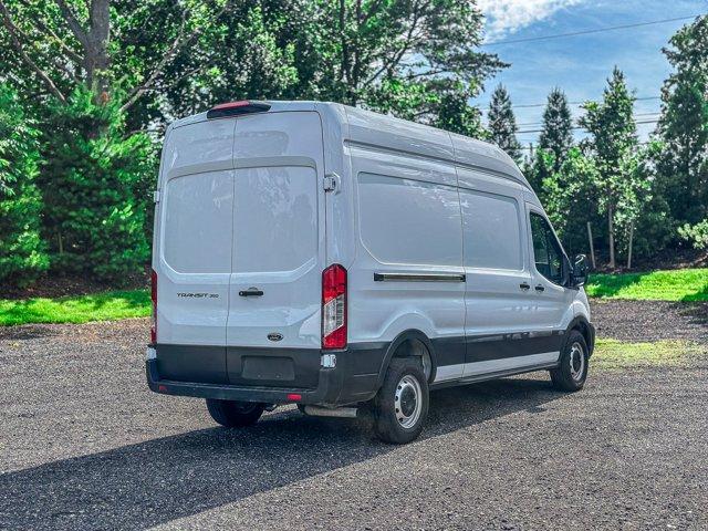 Photo of 2023 White Ford Transit-350