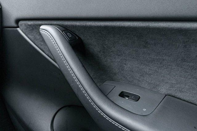 Photo of 2023 Midnight Silver Metallic Tesla Model Y