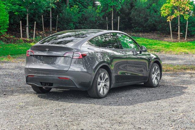 Photo of 2023 Midnight Silver Metallic Tesla Model Y