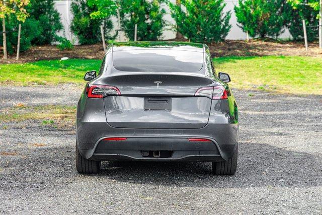 Photo of 2023 Midnight Silver Metallic Tesla Model Y