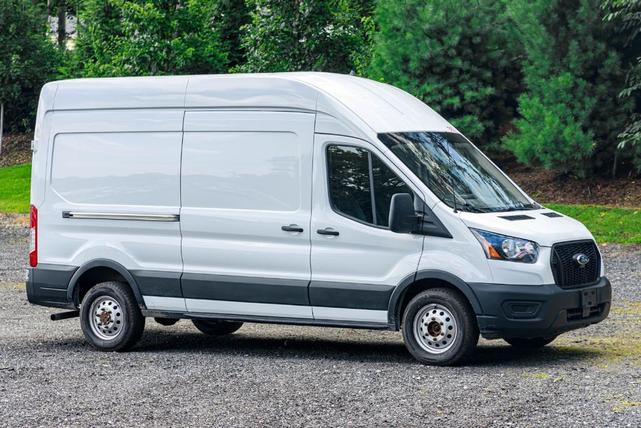 Photo of 2022 Oxford White Ford Transit-250