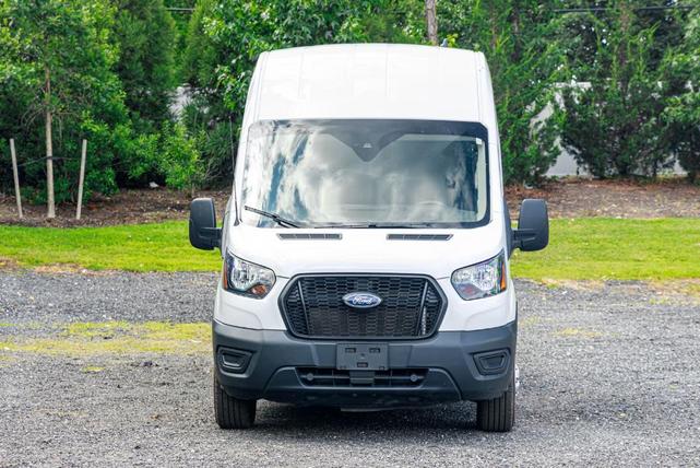 Photo of 2022 Oxford White Ford Transit-250